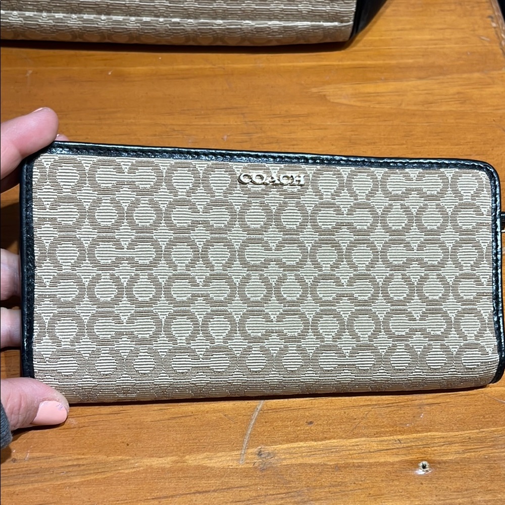 Coach signature op art wallet